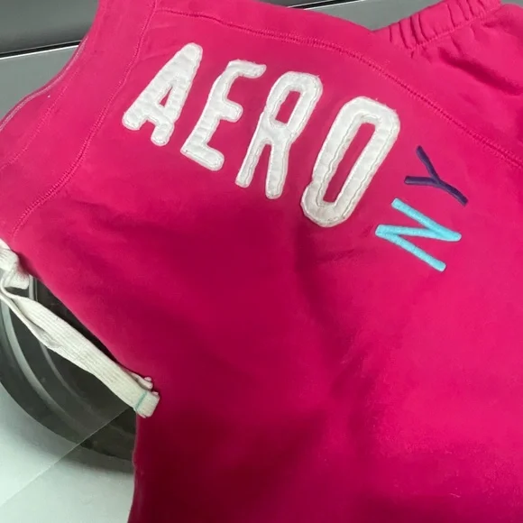 NY Aeropostale Pink Sweatpants Capris - Picture 7 of 8